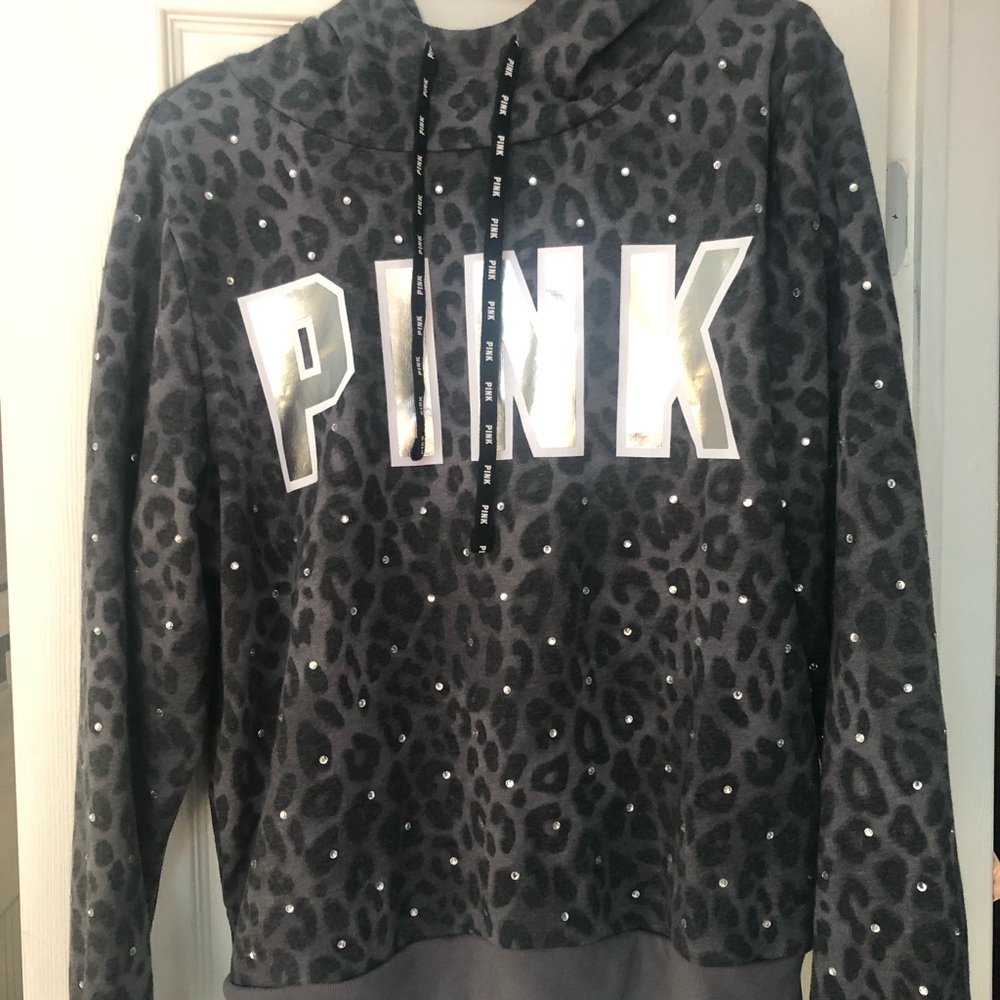 Victoria’s Secret PINK pullover hoodie leopard